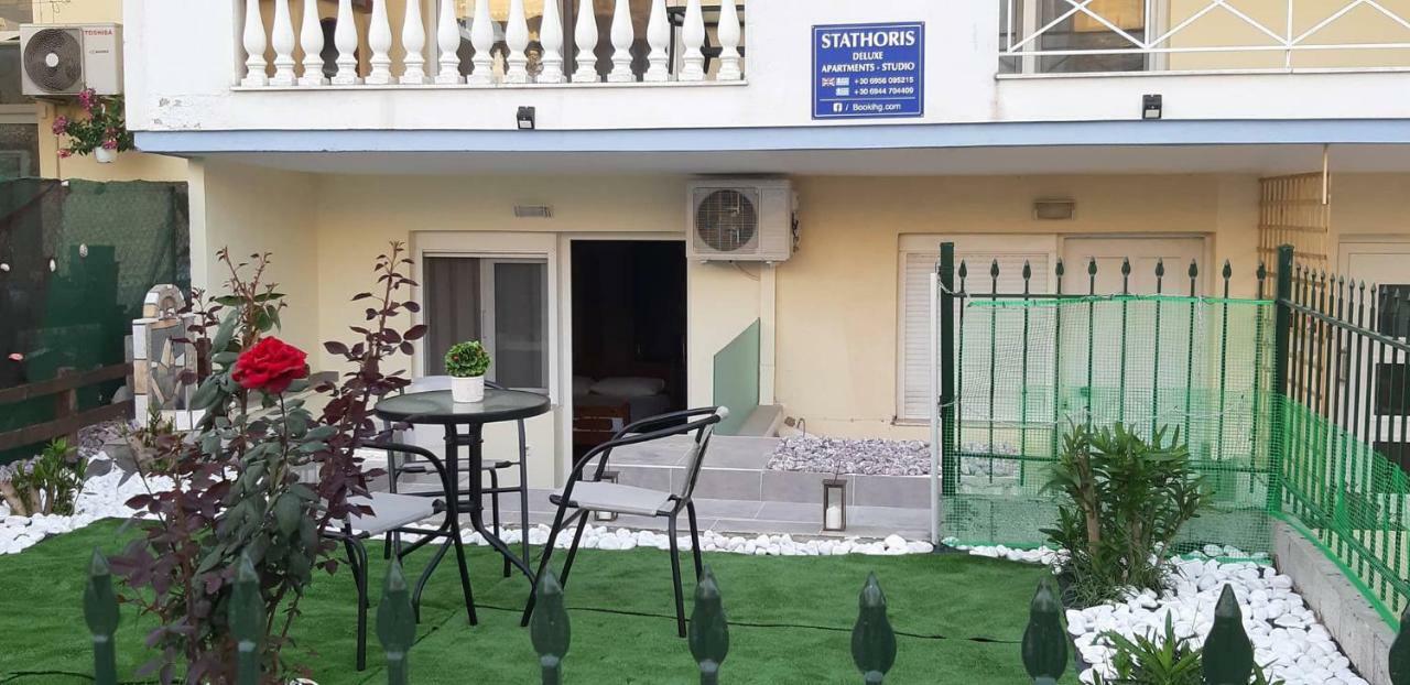 Stathoris Deluxe Studio Néa Péramos Εξωτερικό φωτογραφία